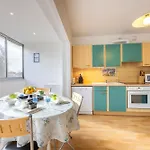 4 Pieces, 3 Apartament *