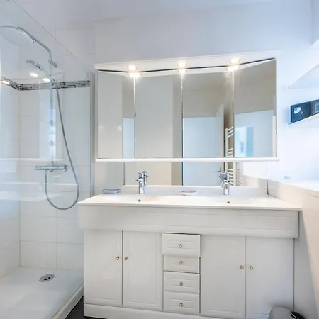 4 Pieces, 3 Apartamento